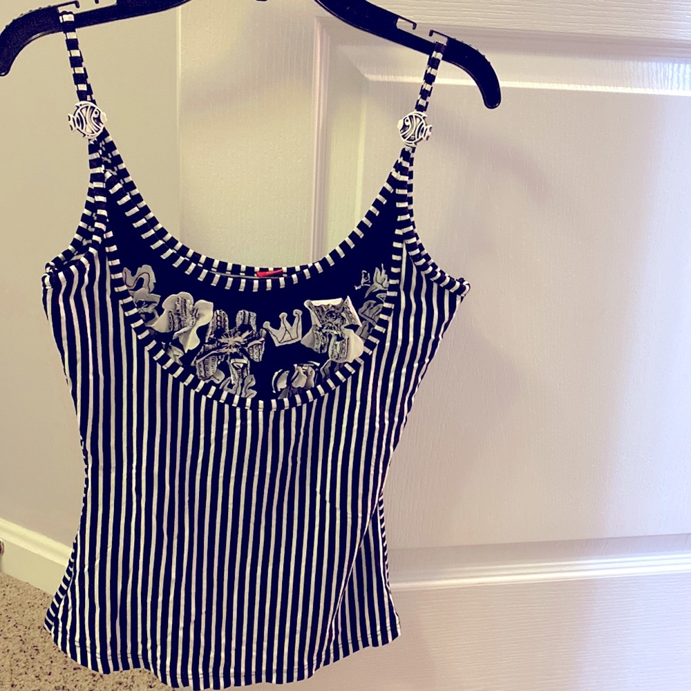 Save the Queen tank top